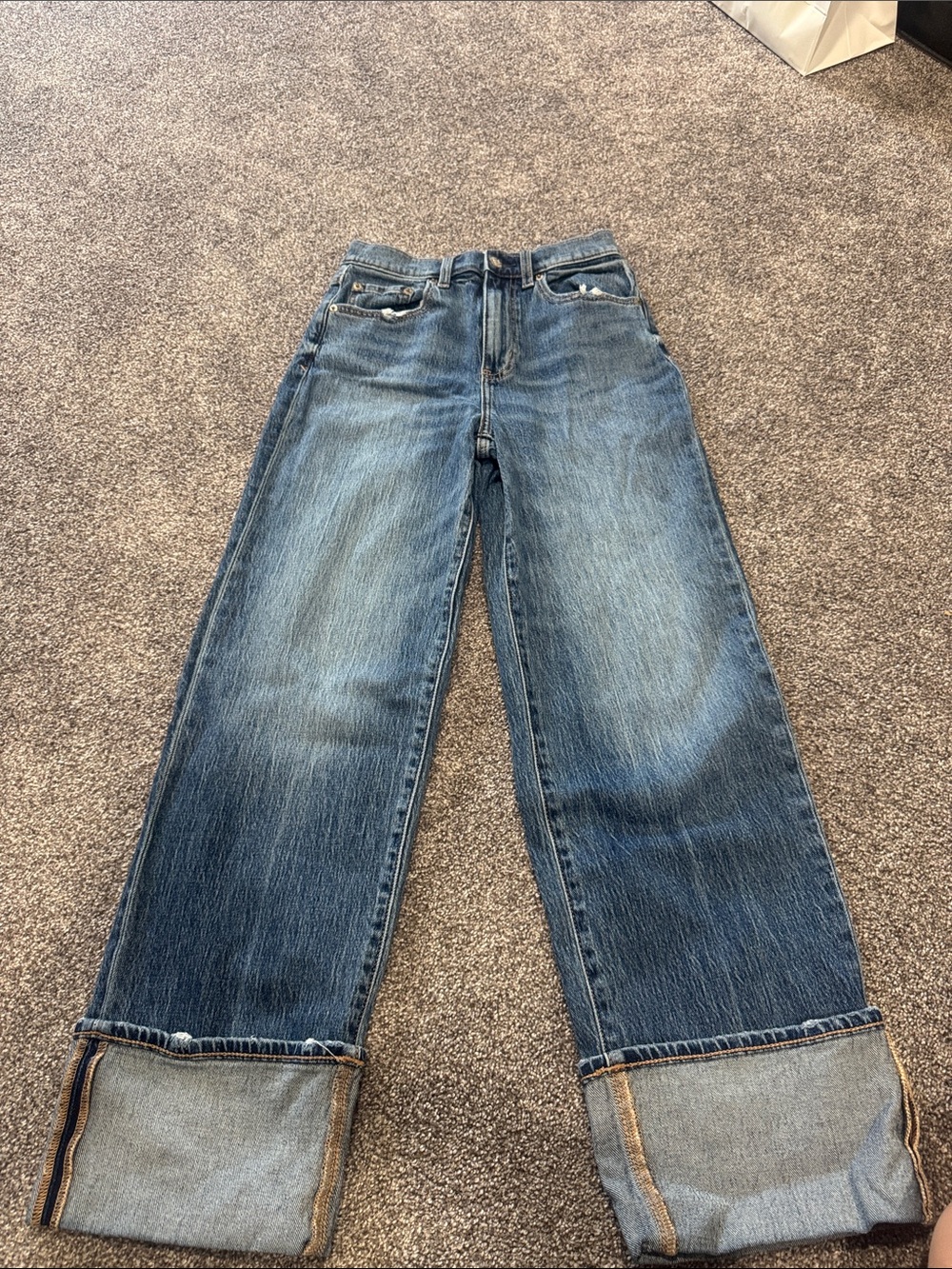 Daze Denim NWOT Wide Leg Cuffed Blue Denim Jeans SIZE 24